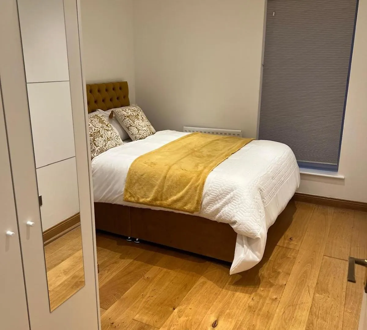 Luxurious 2 Bedroom Flat Britannia Village London United Kingdom