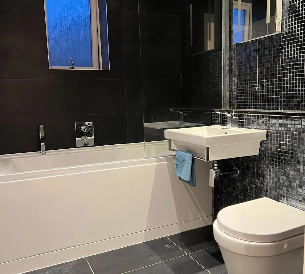 Luxurious 2 Bedroom Flat Britannia Village London United Kingdom